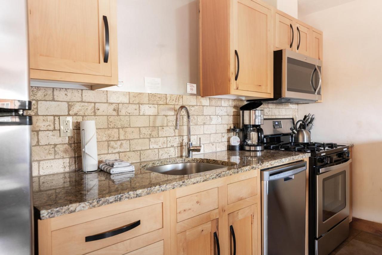 Wall Street Suites Bend Buitenkant foto
