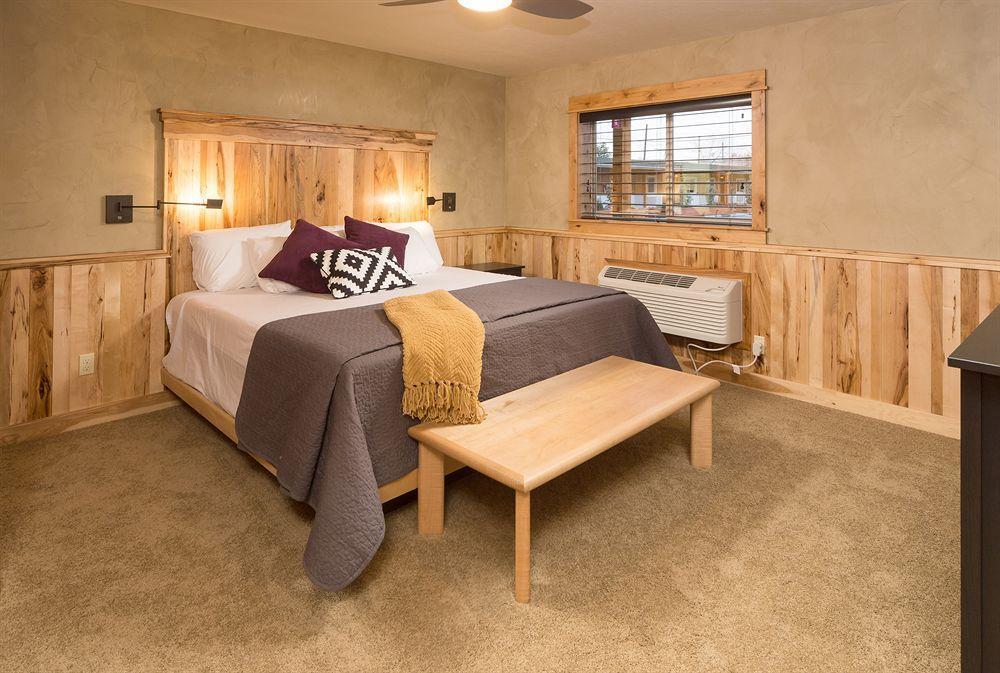 Wall Street Suites Bend Buitenkant foto
