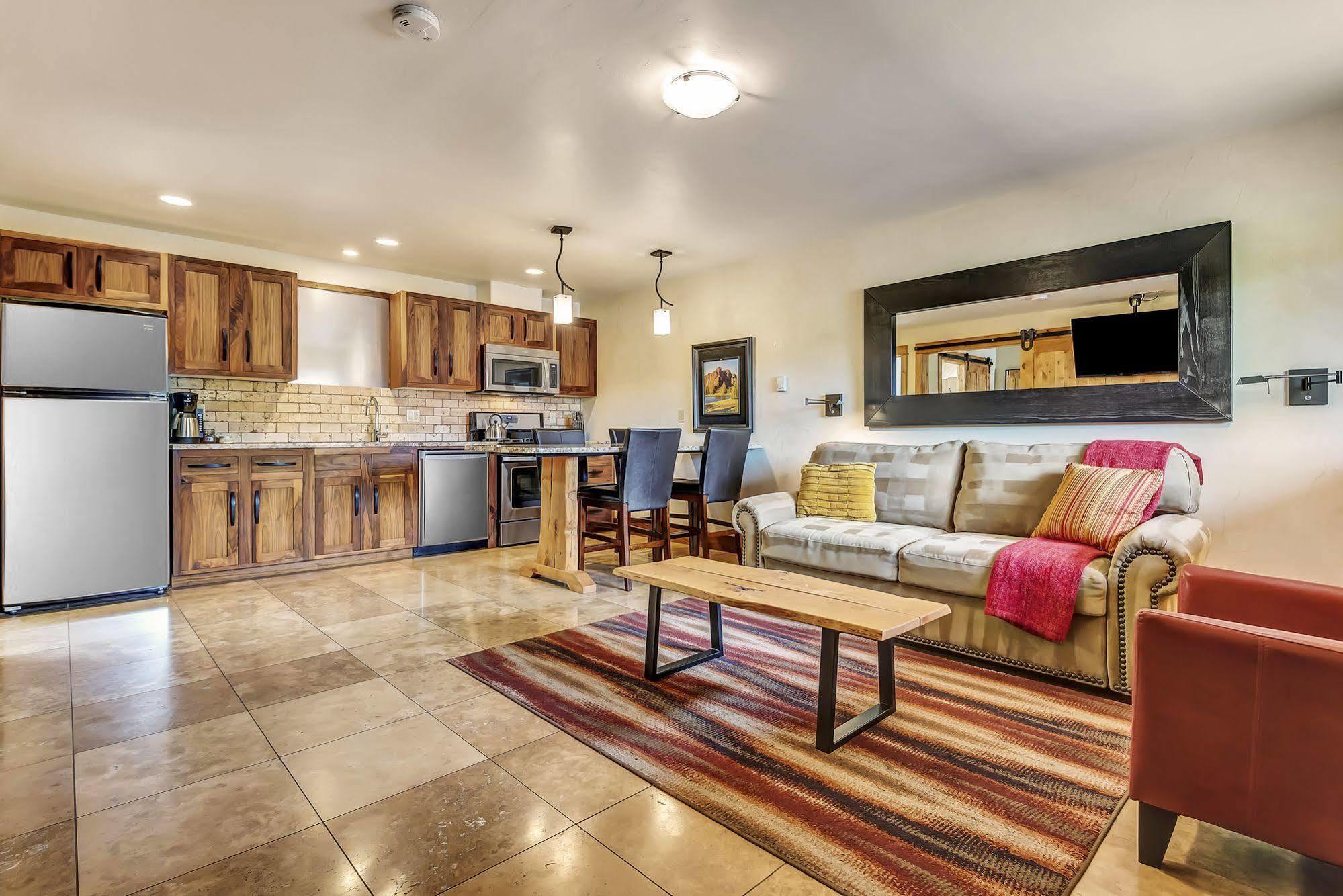 Wall Street Suites Bend Buitenkant foto