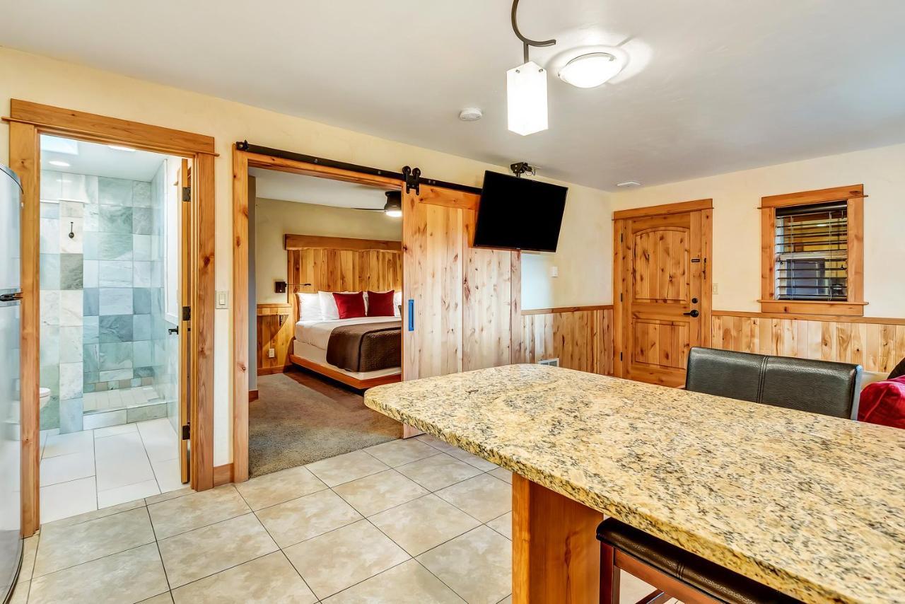 Wall Street Suites Bend Buitenkant foto